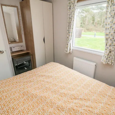 Pines 30 * 斯卡伯勒