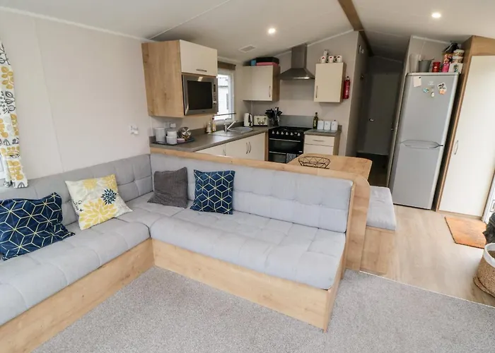 Pines 30 Scarborough